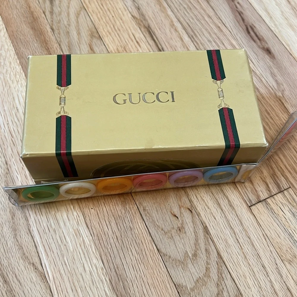 Gucci Change Bezel watch with multicolor options - Picture 13 of 13